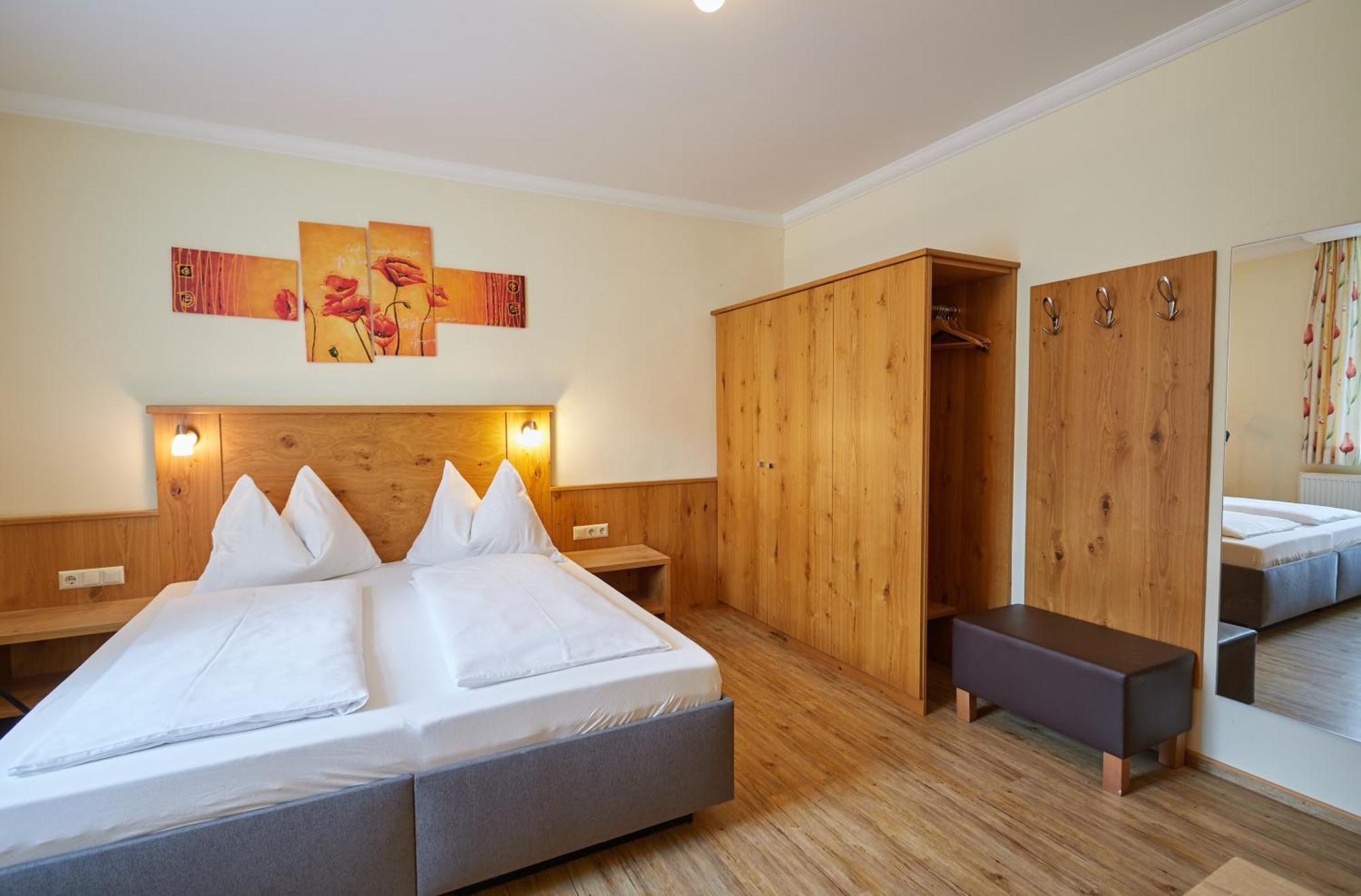 Hotel Gasthof Stenitzer Haus im Ennstal Eksteriør billede